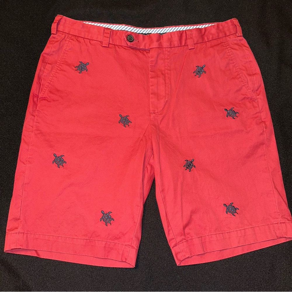 Brooks Brothers Bermuda shorts Men's Size 35 red blue embroidered turtles